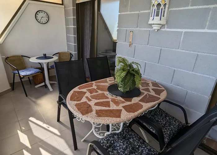 With Sea View With 2 Bedrooms Lägenhet