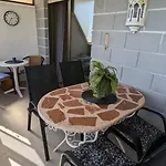 With Sea View With 2 Bedrooms Apartamento
