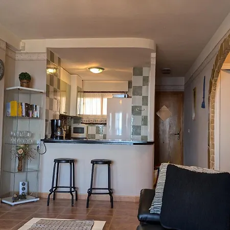 Apartment With Sea View With 2 Bedrooms *